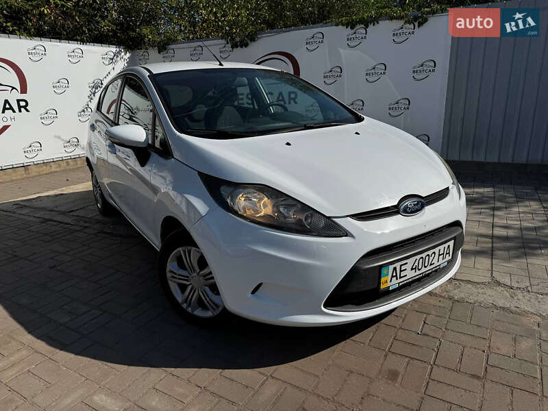 Хэтчбек Ford Fiesta 2011 в Днепре фото 2 Хэтчбек Ford Fiesta 2011 в Днепре