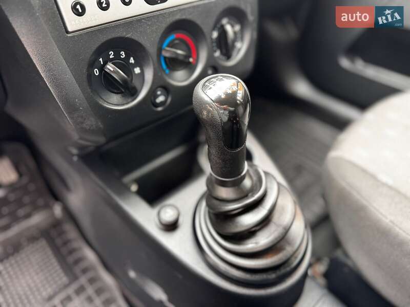 Хэтчбек Ford Fiesta 2005 в Ивано-Франковске фото 32 Хэтчбек Ford Fiesta 2005 в Ивано-Франковске