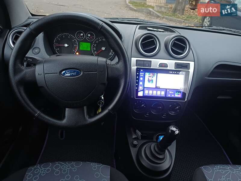 Хетчбек Ford Fiesta 2007 в Києві