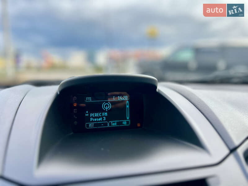 Седан Ford Fiesta 2016 в Києві фото 22 Седан Ford Fiesta 2016 в Києві