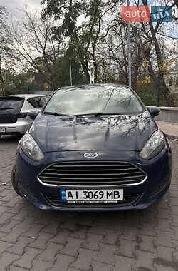 Хэтчбек Ford Fiesta 2012 в Киеве