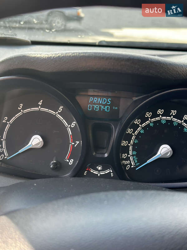 Седан Ford Fiesta 2013 в Городке