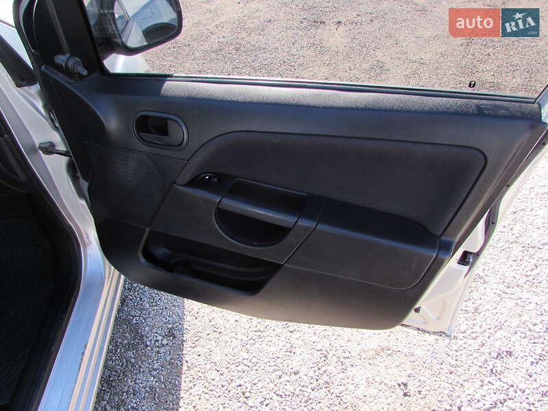Хэтчбек Ford Fiesta 2008 в Кропивницком фото 17 Хэтчбек Ford Fiesta 2008 в Кропивницком