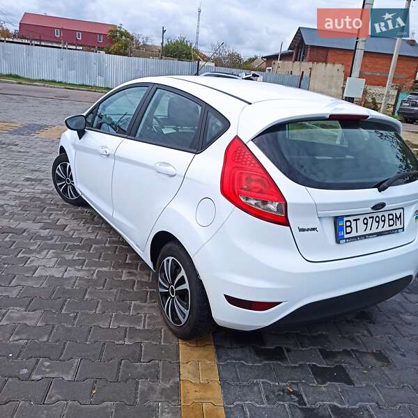 Хетчбек Ford Fiesta 2010 в Миколаєві фото 2 Хетчбек Ford Fiesta 2010 в Миколаєві