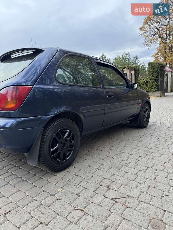 Хетчбек Ford Fiesta 2001 в Львові