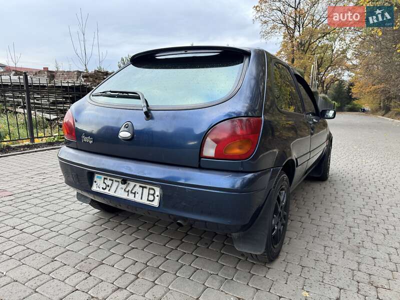 Хетчбек Ford Fiesta 2001 в Львові