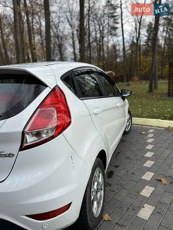 Хетчбек Ford Fiesta 2013 в Шепетівці фото 5 Хетчбек Ford Fiesta 2013 в Шепетівці