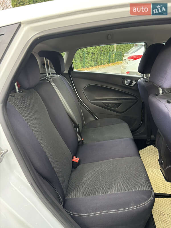 Хетчбек Ford Fiesta 2013 в Шепетівці фото 12 Хетчбек Ford Fiesta 2013 в Шепетівці
