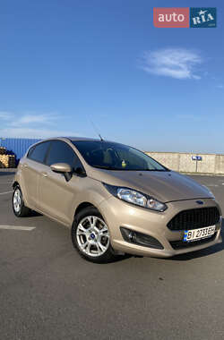 Хетчбек Ford Fiesta 2016 в Києві