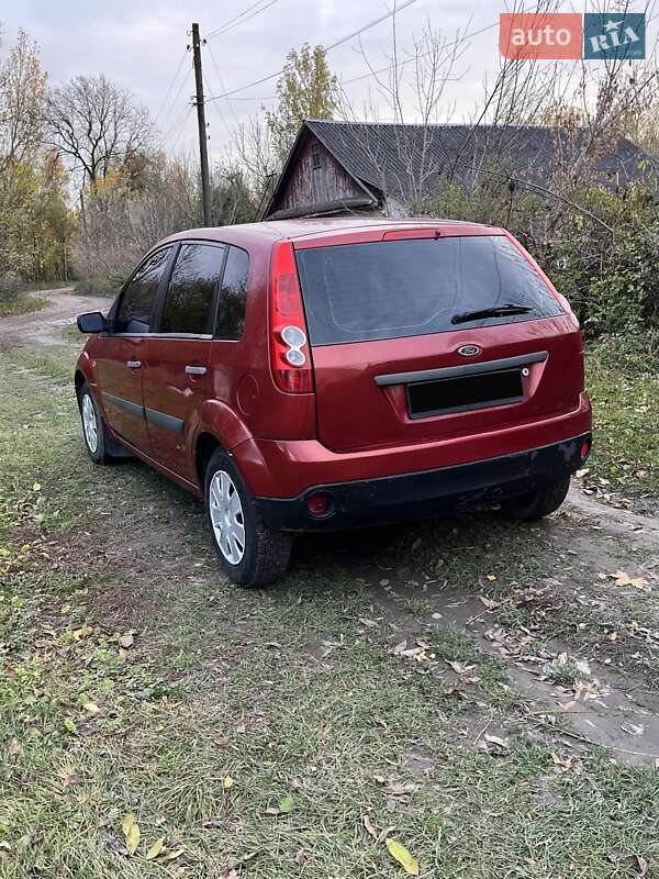Хэтчбек Ford Fiesta 2008 в Лановцах
