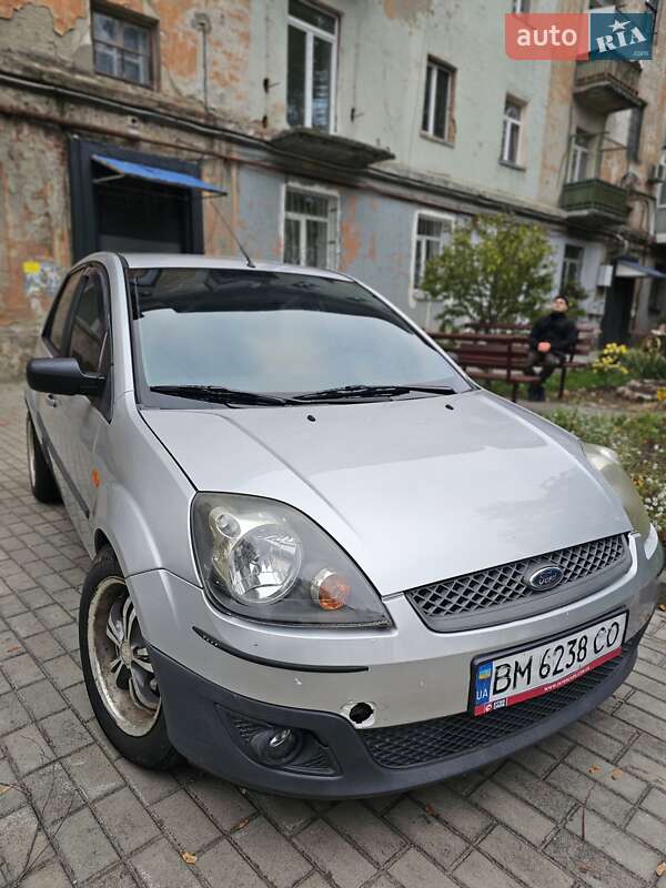 Хэтчбек Ford Fiesta 2008 в Сумах фото 3 Хэтчбек Ford Fiesta 2008 в Сумах