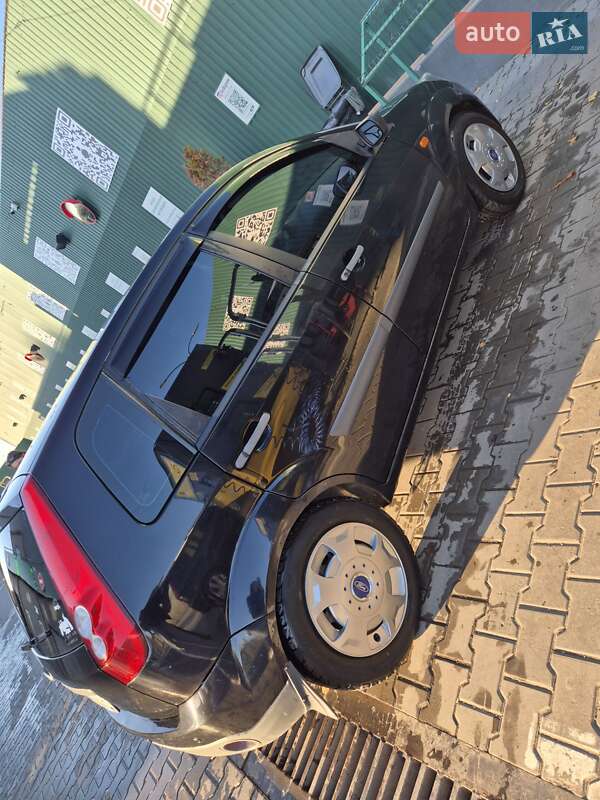 Хетчбек Ford Fiesta 2008 в Чернівцях фото 8 Хетчбек Ford Fiesta 2008 в Чернівцях