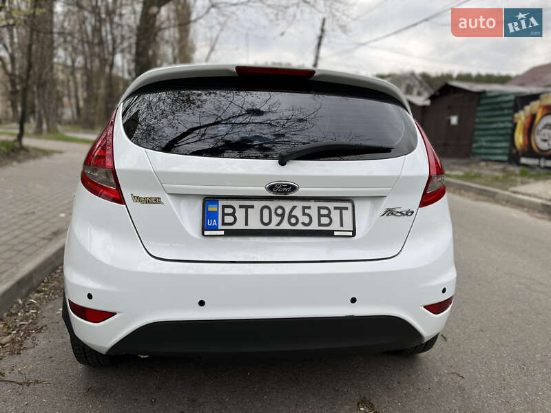 Хэтчбек Ford Fiesta 2012 в Киеве