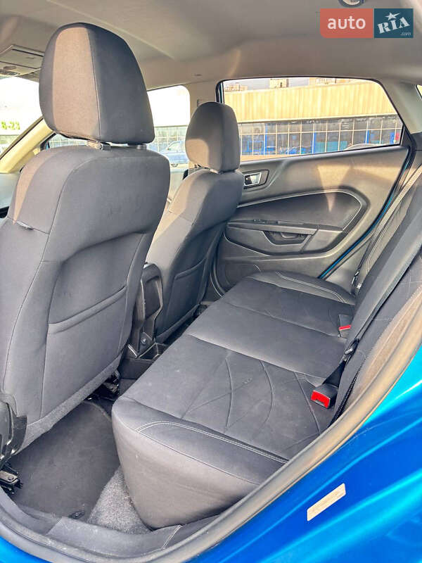 Седан Ford Fiesta 2014 в Києві фото 6 Седан Ford Fiesta 2014 в Києві