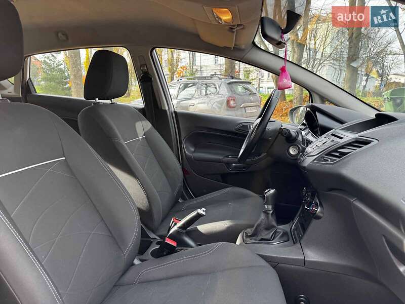 Хэтчбек Ford Fiesta 2017 в Киеве фото 30 Хэтчбек Ford Fiesta 2017 в Киеве