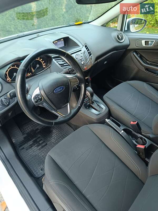 Хэтчбек Ford Fiesta 2017 в Киеве фото 6 Хэтчбек Ford Fiesta 2017 в Киеве