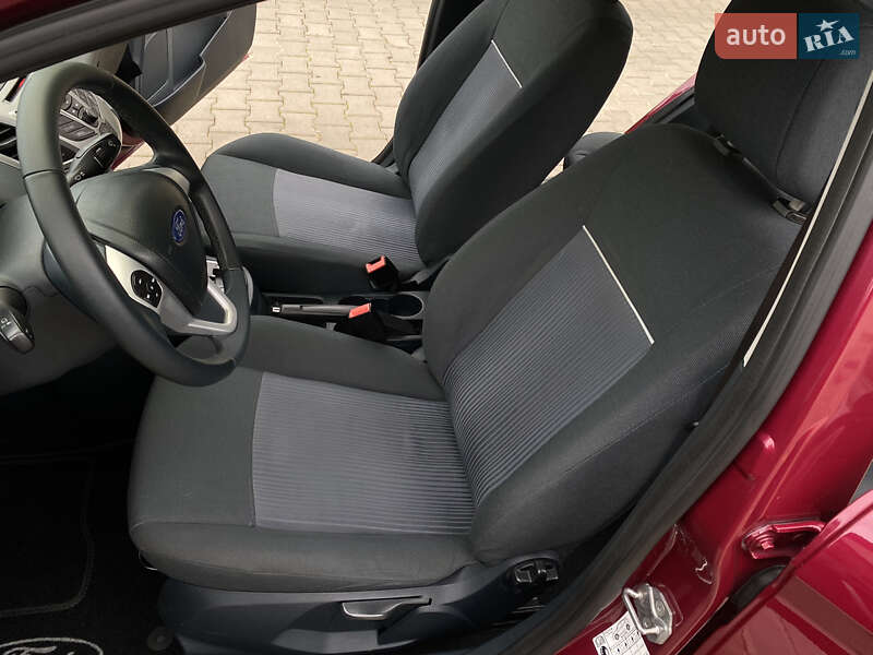 Хэтчбек Ford Fiesta 2011 в Одессе фото 53 Хэтчбек Ford Fiesta 2011 в Одессе