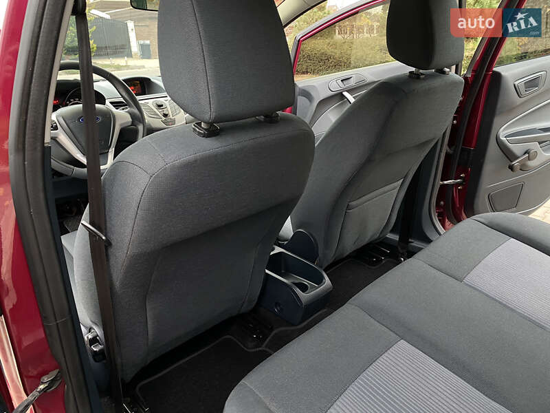Хэтчбек Ford Fiesta 2011 в Одессе фото 73 Хэтчбек Ford Fiesta 2011 в Одессе
