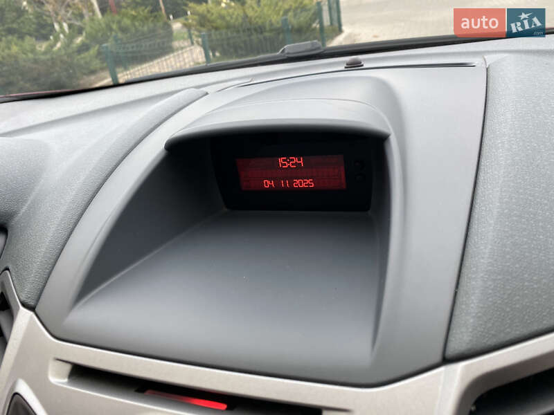 Хэтчбек Ford Fiesta 2011 в Одессе фото 87 Хэтчбек Ford Fiesta 2011 в Одессе