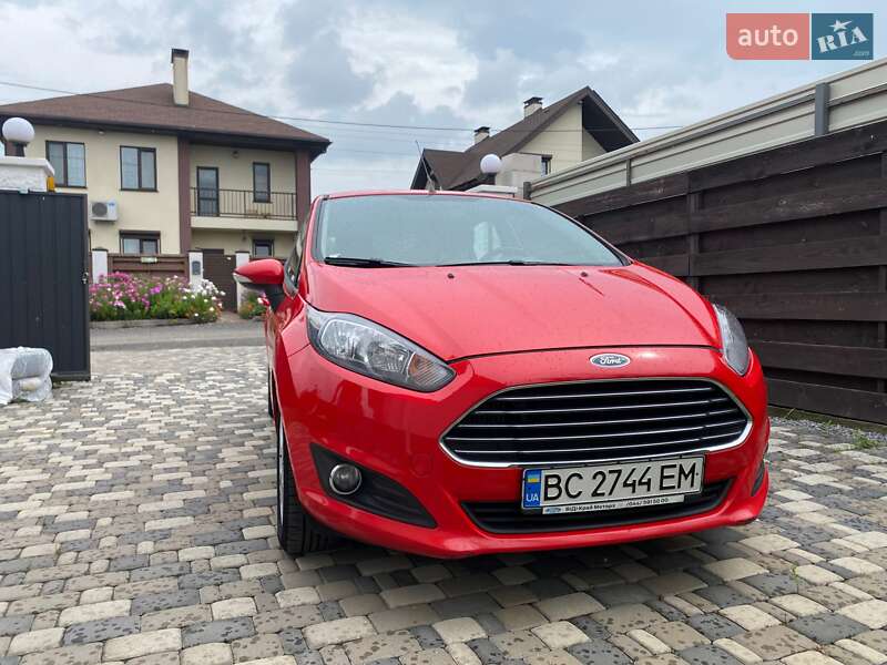 Хэтчбек Ford Fiesta 2015 в Киеве фото 5 Хэтчбек Ford Fiesta 2015 в Киеве