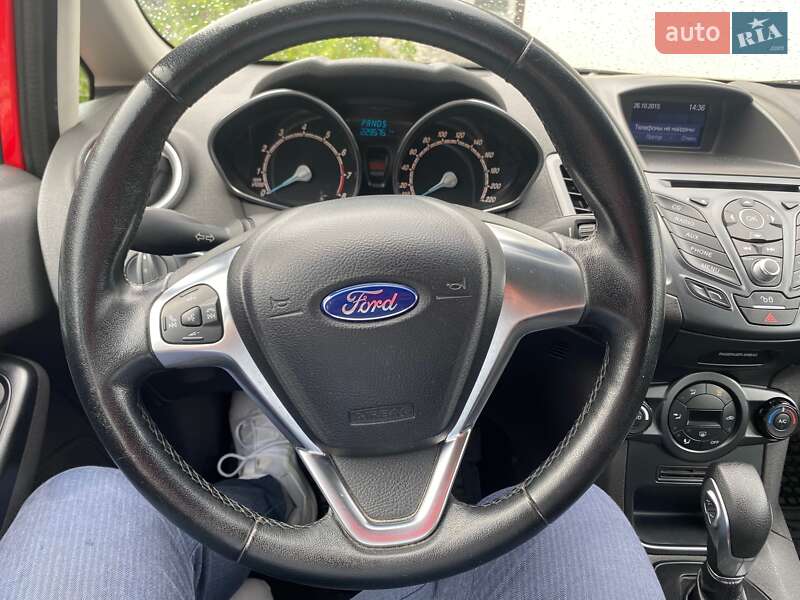 Хэтчбек Ford Fiesta 2015 в Киеве фото 13 Хэтчбек Ford Fiesta 2015 в Киеве