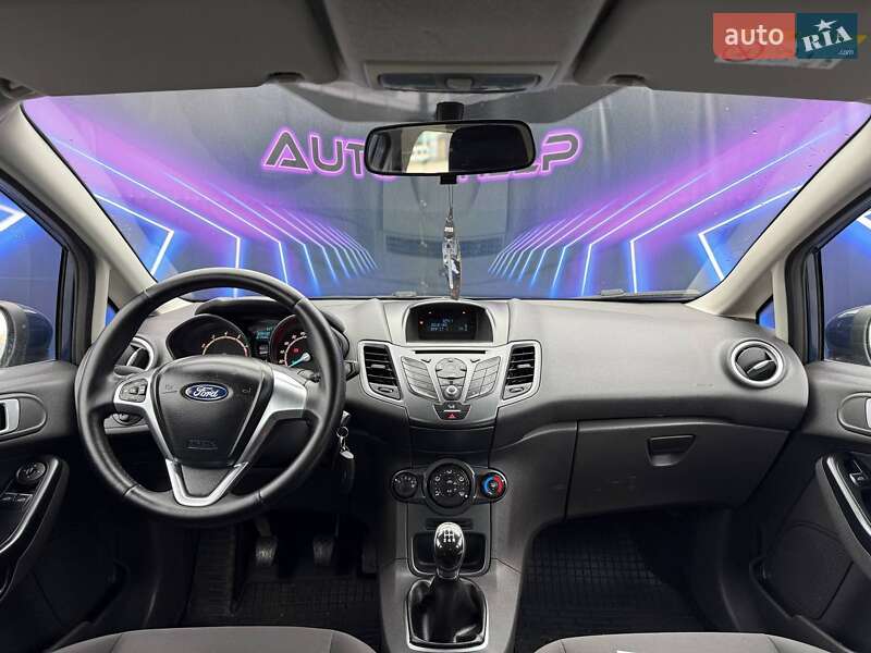 Хэтчбек Ford Fiesta 2015 в Запорожье