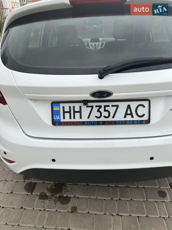 Хэтчбек Ford Fiesta 2011 в Черноморске