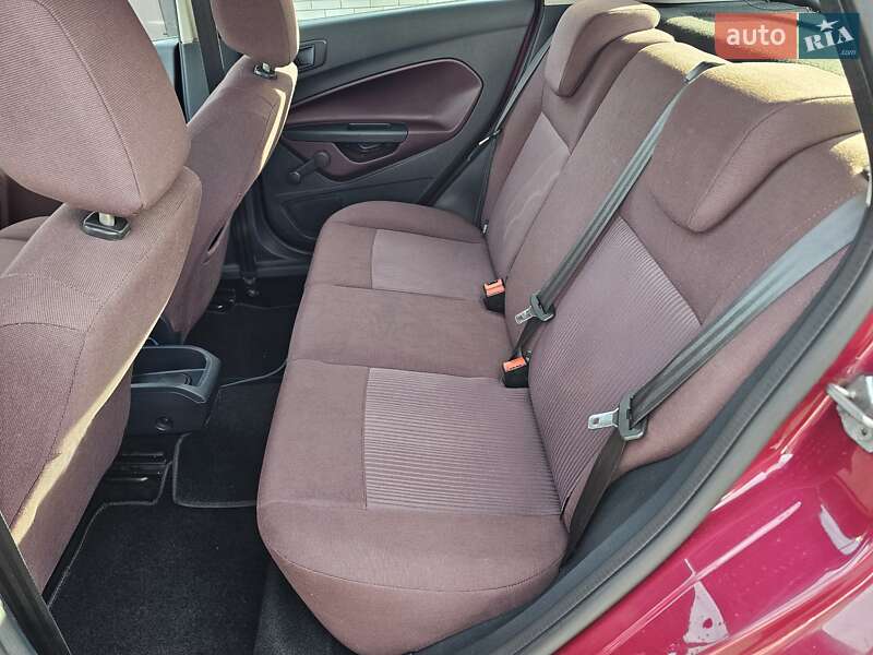 Хетчбек Ford Fiesta 2010 в Києві фото 9 Хетчбек Ford Fiesta 2010 в Києві