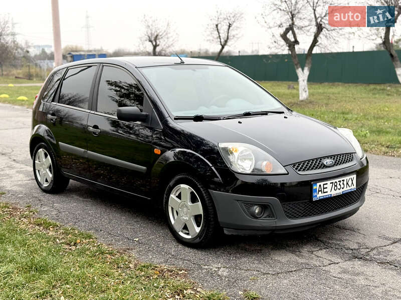 Хэтчбек Ford Fiesta 2008 в Киеве фото 5 Хэтчбек Ford Fiesta 2008 в Киеве