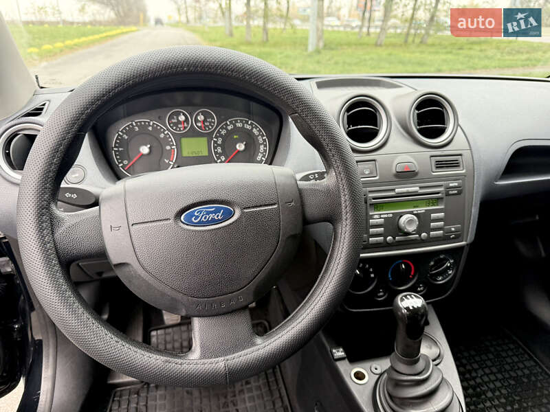Хэтчбек Ford Fiesta 2008 в Киеве фото 15 Хэтчбек Ford Fiesta 2008 в Киеве