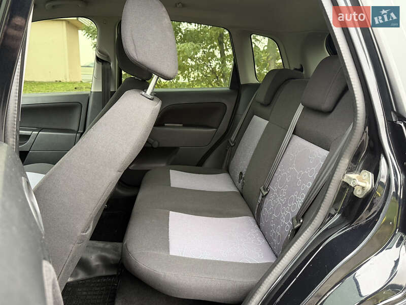 Хэтчбек Ford Fiesta 2008 в Киеве фото 22 Хэтчбек Ford Fiesta 2008 в Киеве
