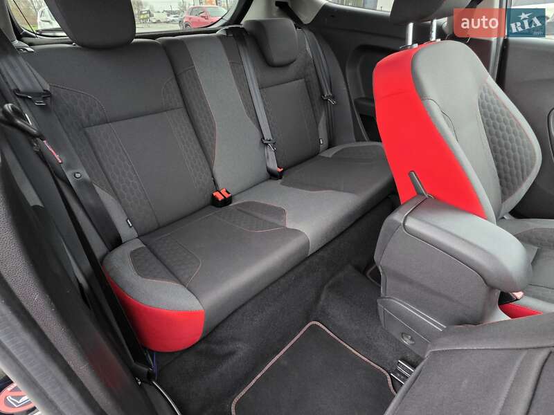 Хэтчбек Ford Fiesta 2015 в Ирпене