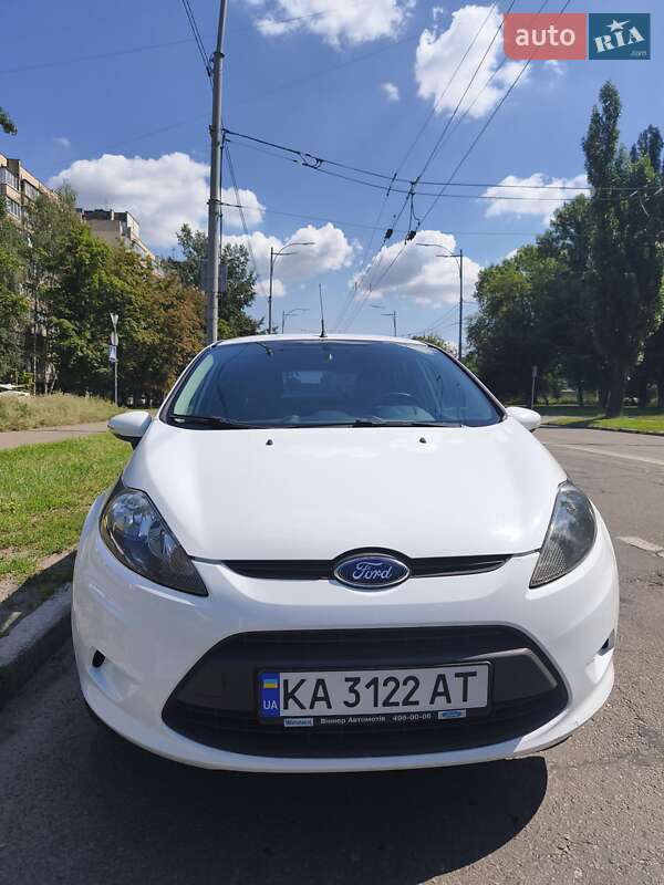 Хэтчбек Ford Fiesta 2012 в Киеве фото 11 Хэтчбек Ford Fiesta 2012 в Киеве