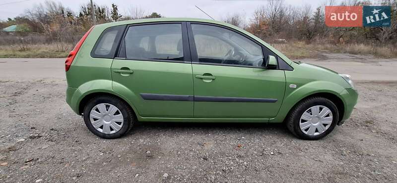 Хетчбек Ford Fiesta 2008 в Полтаві
