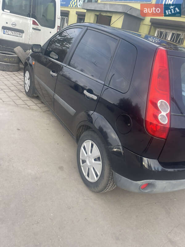 Хэтчбек Ford Fiesta 2007 в Луцке