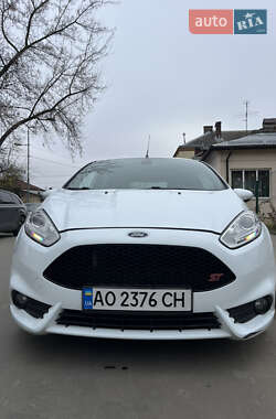 Хэтчбек Ford Fiesta 2014 в Львове
