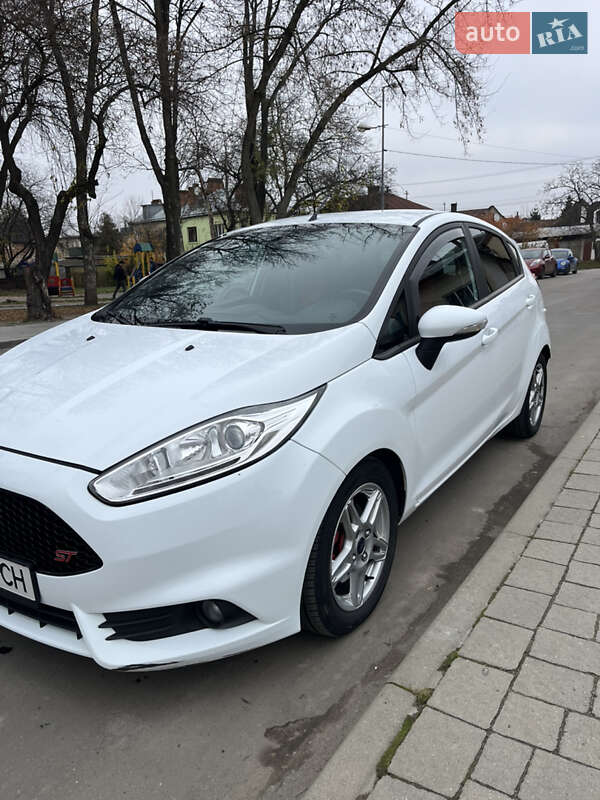 Хетчбек Ford Fiesta 2014 в Львові фото 6 Хетчбек Ford Fiesta 2014 в Львові