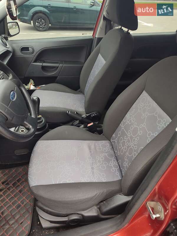 Хэтчбек Ford Fiesta 2008 в Киеве