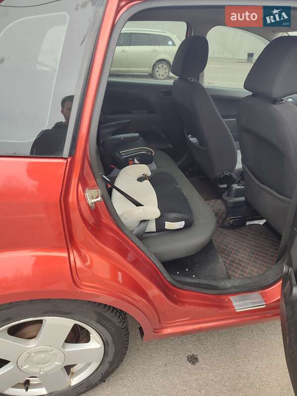 Хэтчбек Ford Fiesta 2008 в Киеве