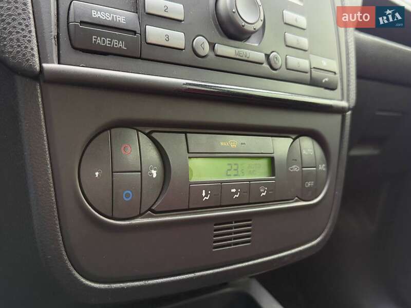 Хетчбек Ford Fiesta 2007 в Києві