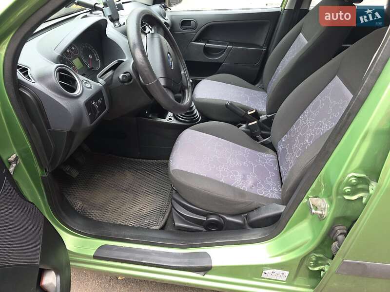 Хетчбек Ford Fiesta 2008 в Києві фото 22 Хетчбек Ford Fiesta 2008 в Києві