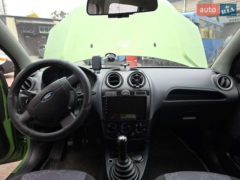 Хетчбек Ford Fiesta 2008 в Києві фото 25 Хетчбек Ford Fiesta 2008 в Києві