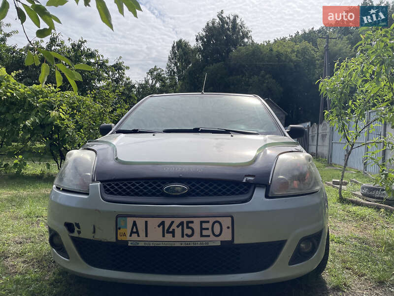 Седан Ford Fiesta 2008 в Миронівці