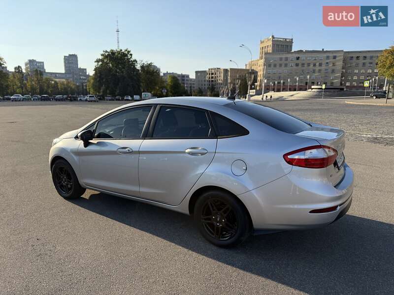 Седан Ford Fiesta 2017 в Харькове
