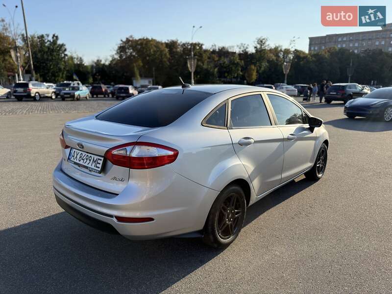 Седан Ford Fiesta 2017 в Харькове