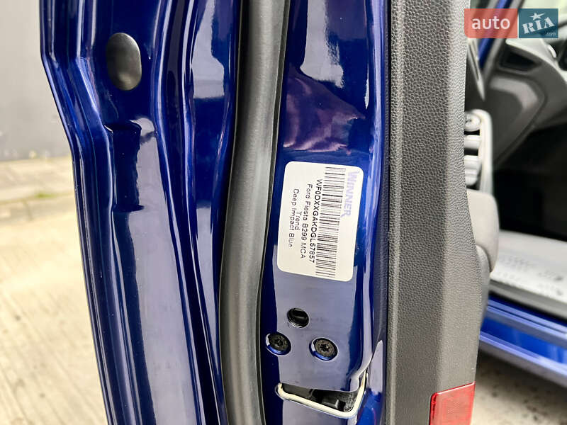 Хэтчбек Ford Fiesta 2016 в Киеве фото 16 Хэтчбек Ford Fiesta 2016 в Киеве