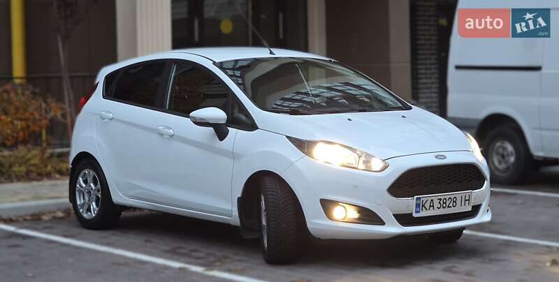 Хетчбек Ford Fiesta 2016 в Києві фото 3 Хетчбек Ford Fiesta 2016 в Києві