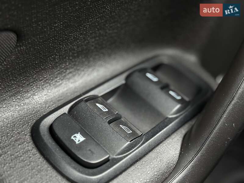 Хэтчбек Ford Fiesta 2018 в Киеве