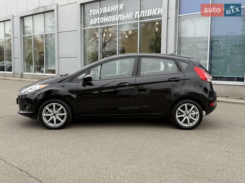 Хэтчбек Ford Fiesta 2018 в Киеве