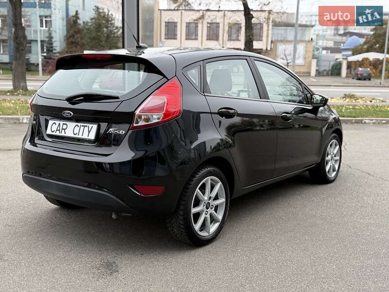 Хэтчбек Ford Fiesta 2018 в Киеве